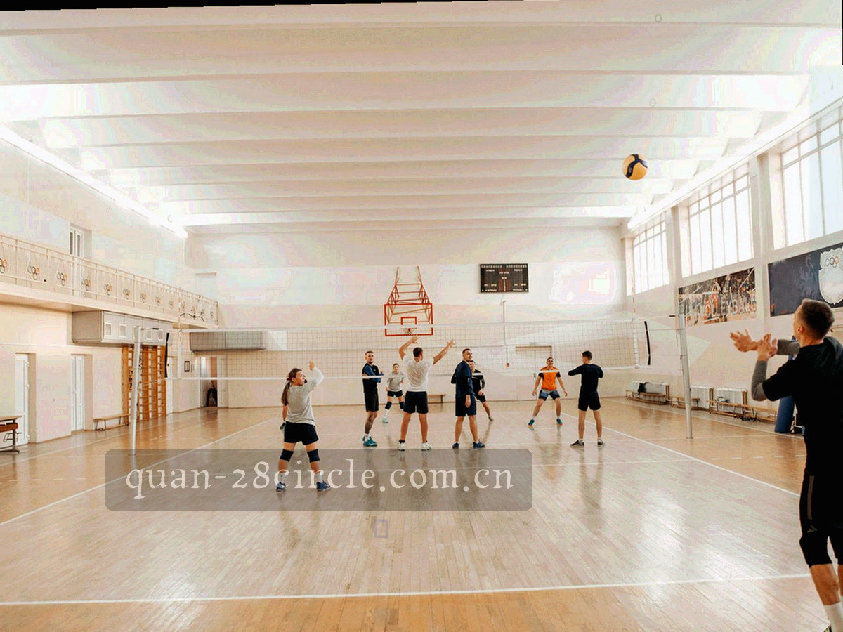电子青线条勾勒的纸张叠层与书脊轮廓，纸色与深蓝对撞，示意长文慢读